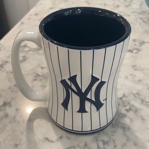 NY Yankees Mug 💙🤍